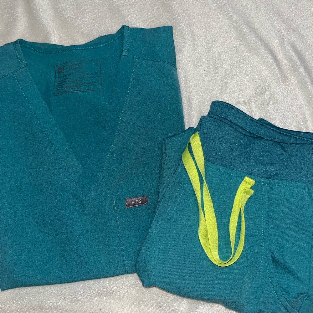 Figs cactus Scrub Set with Neon Yellow Drawstring